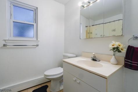 72 Fox Road Edison NJ 08817