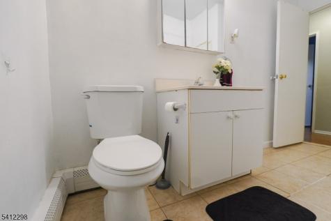 72 Fox Road Edison NJ 08817