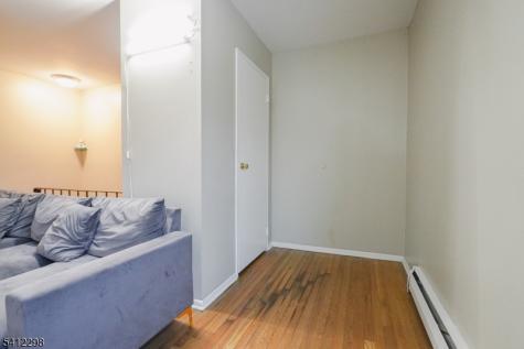 72 Fox Road Edison NJ 08817