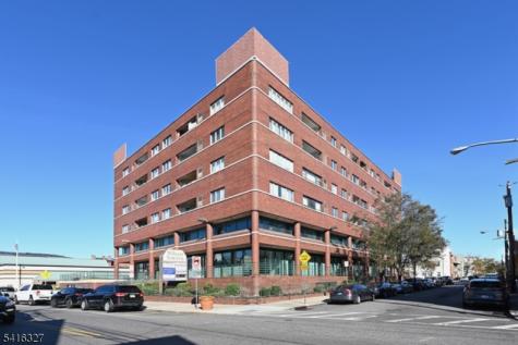 41 Wilson Avenue Newark NJ 07105