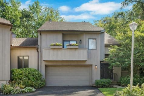 15 Robinhood Drive Mountain Lakes NJ 07046