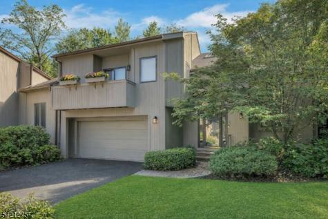 15 Robinhood Drive Mountain Lakes NJ 07046