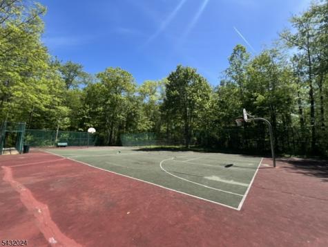 14 Lagoon Way Roxbury NJ 07852