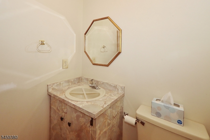 25 Tisbury Court Scotch Plains NJ 07076