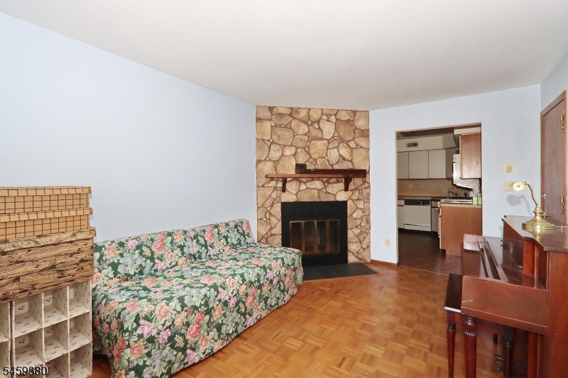 25 Tisbury Court Scotch Plains NJ 07076
