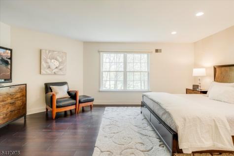 37 Berkeley Square Watchung NJ 07922