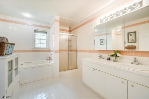 37 Berkeley Square Watchung NJ 07922