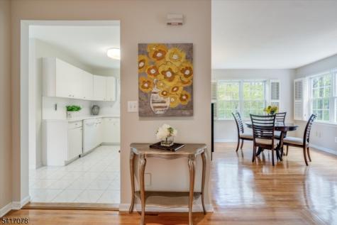 37 Berkeley Square Watchung NJ 07922
