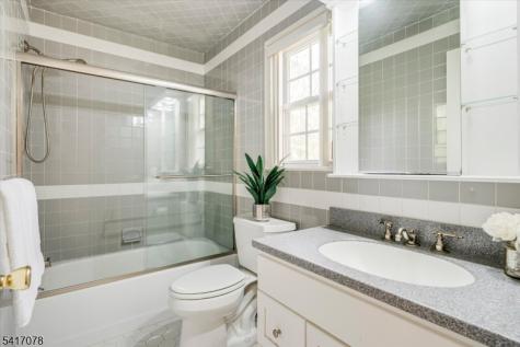 37 Berkeley Square Watchung NJ 07922