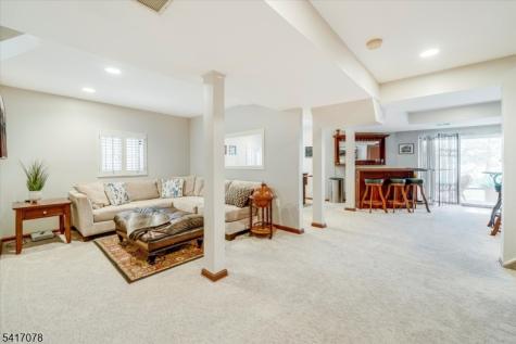 37 Berkeley Square Watchung NJ 07922