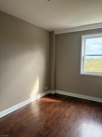 39 E 39th Street Paterson NJ 07514