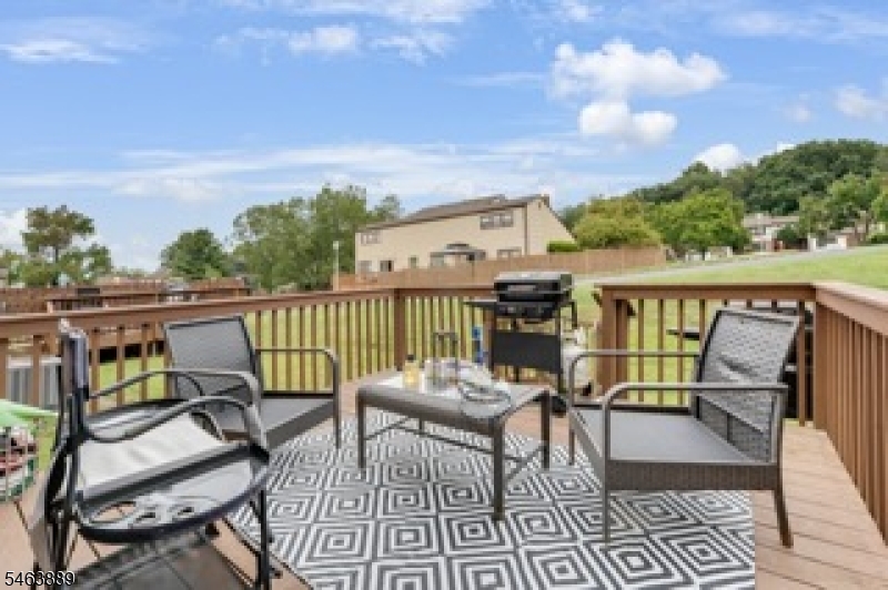 23 Wellington Court Sayreville NJ 08872