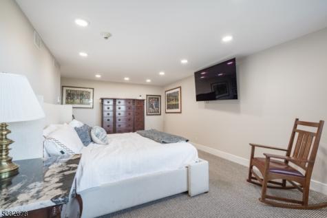 2 Claridge Drive Verona NJ 07044