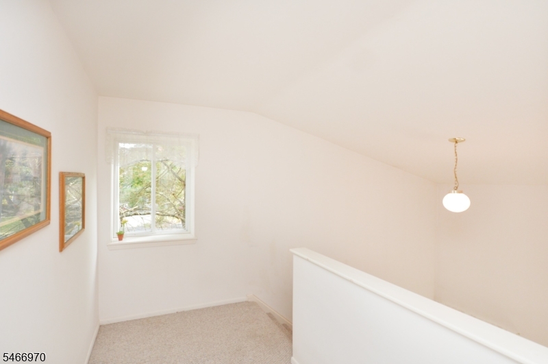 26 Meadow Pond Road Hardyston NJ 07419