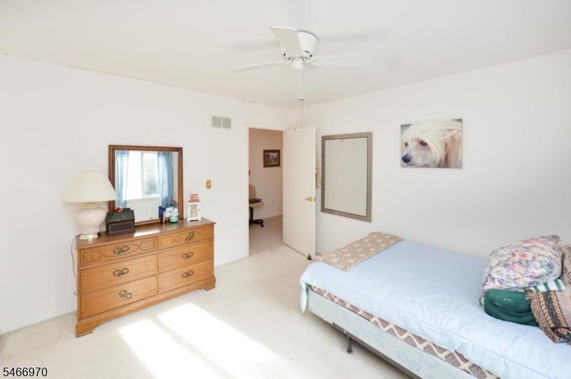 26 Meadow Pond Road Hardyston NJ 07419