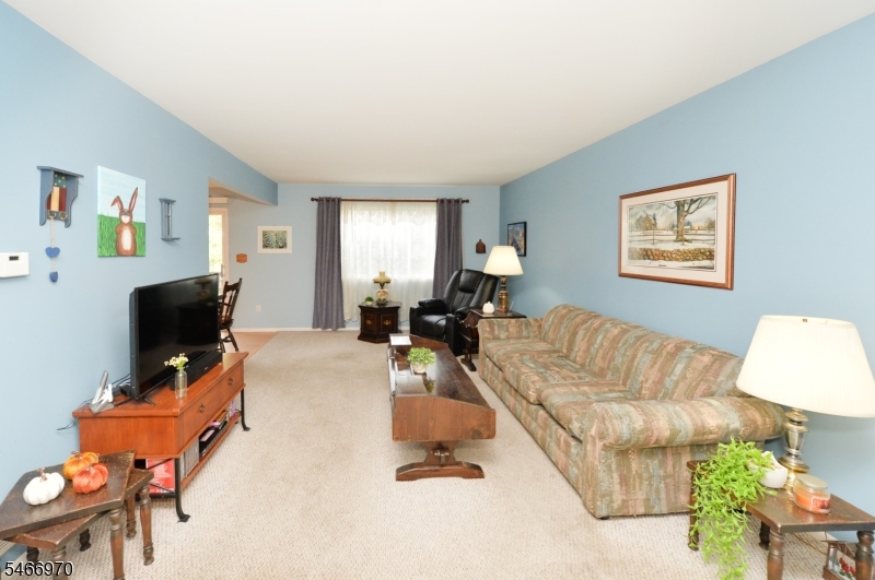 26 Meadow Pond Road Hardyston NJ 07419