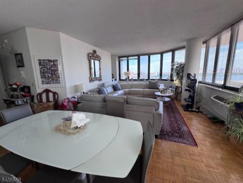 100 Carlyle Drive. N05j Cliffside Park NJ 07010