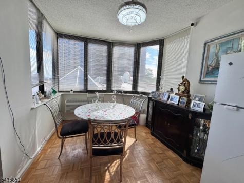 100 Carlyle Drive. N05j Cliffside Park NJ 07010