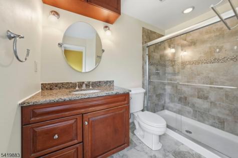 177 Hyde Park Road Franklin NJ 08873