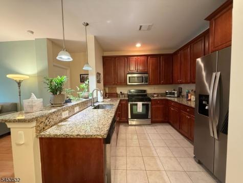2113 Ramapo Court Riverdale NJ 07457