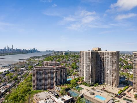 200 Winston Drive Cliffside Park NJ 07010