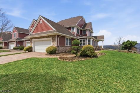 19 Rockhall Court Hardyston NJ 07419