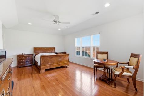 19 Rockhall Court Hardyston NJ 07419