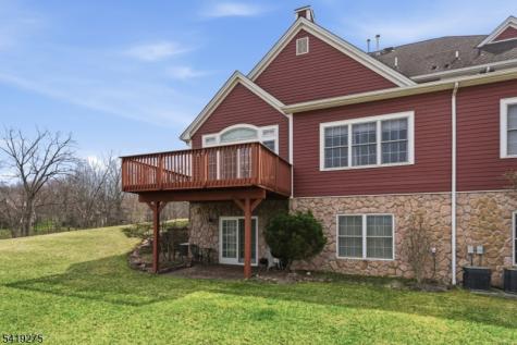 19 Rockhall Court Hardyston NJ 07419