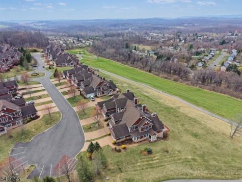 19 Rockhall Court Hardyston NJ 07419