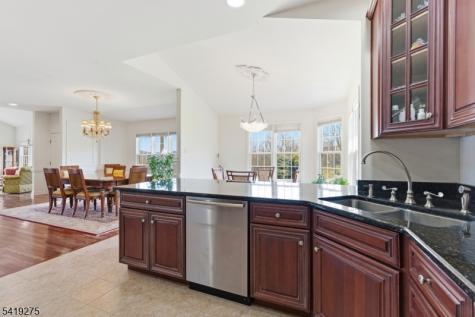 19 Rockhall Court Hardyston NJ 07419