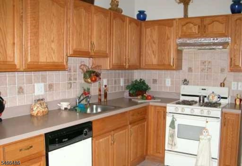 408 Margaret Court South Plainfield NJ 07080