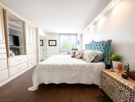 1 Claridge Drive Verona NJ 07044