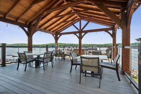 401 Mariners Pointe Hopatcong NJ 07843