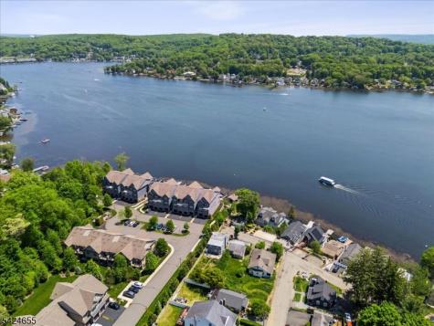 401 Mariners Pointe Hopatcong NJ 07843