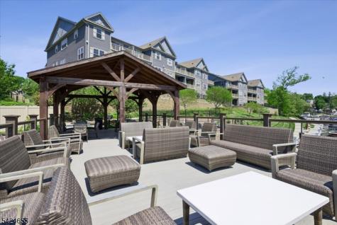 401 Mariners Pointe Hopatcong NJ 07843