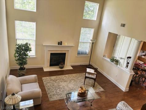 14 Fehervari Court Franklin NJ 08873