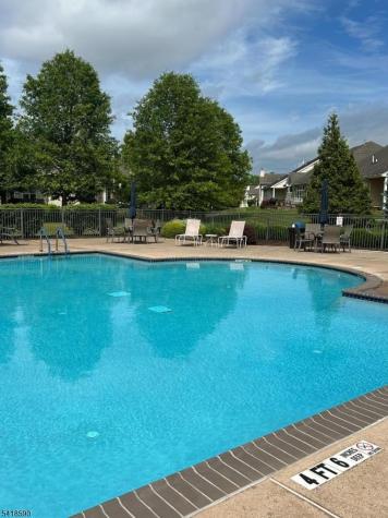 14 Fehervari Court Franklin NJ 08873