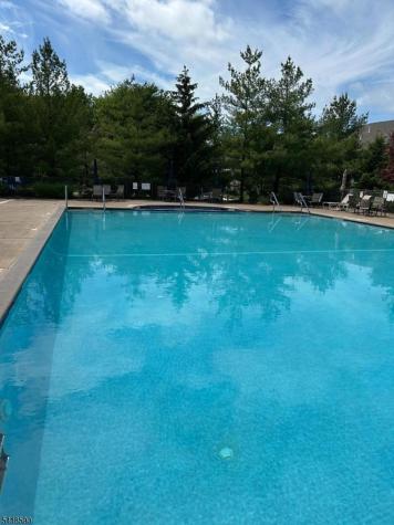 14 Fehervari Court Franklin NJ 08873