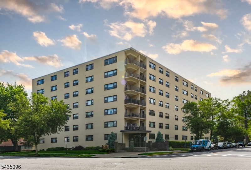 25 Grand Avenue Hackensack NJ 07601
