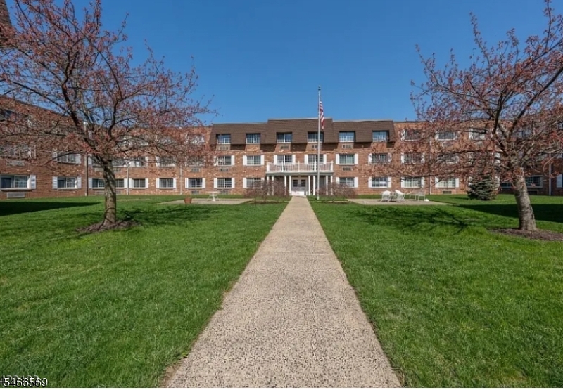 255 Tucker Avenue Union NJ 07083