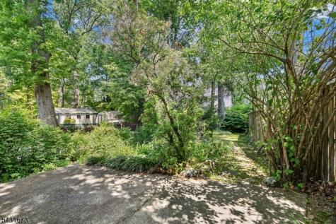 106 Gallows Hill Road Cranford NJ 07016
