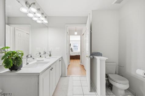 419 Hartford Drive Nutley NJ 07110