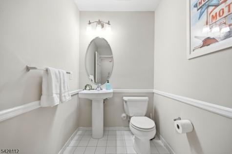 419 Hartford Drive Nutley NJ 07110