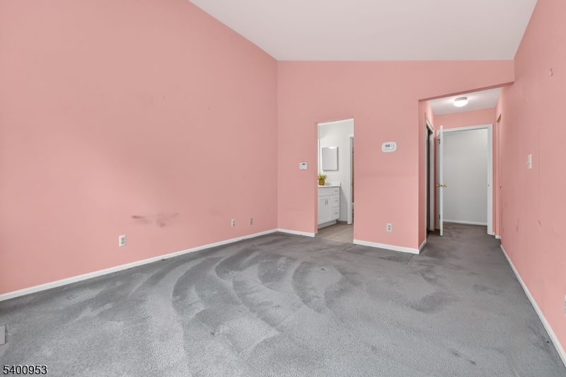 22 Pine Court Bedminster NJ 07921