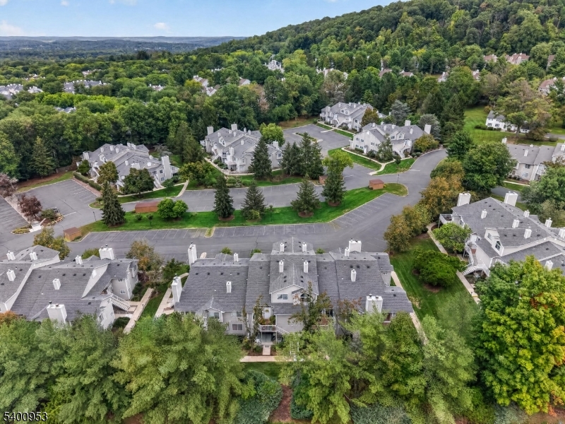 22 Pine Court Bedminster NJ 07921