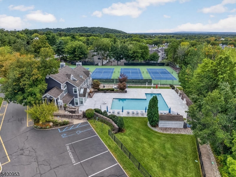 22 Pine Court Bedminster NJ 07921