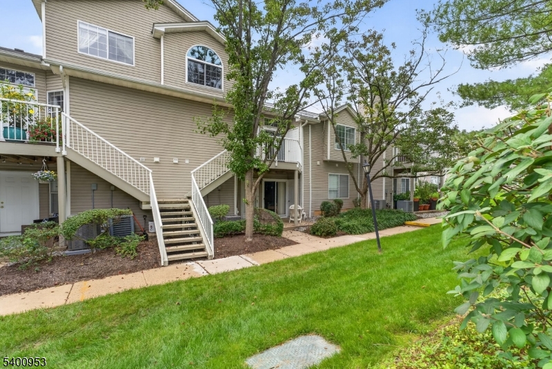 22 Pine Court Bedminster NJ 07921