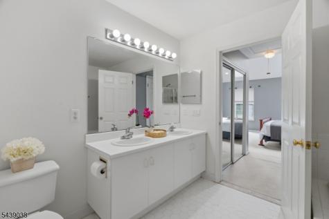 9 Knox Court Bernards NJ 07920
