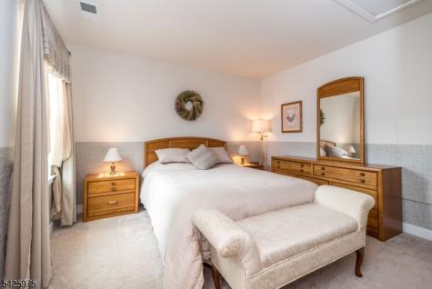 2 Sharp Shinned Court Washington NJ 07882