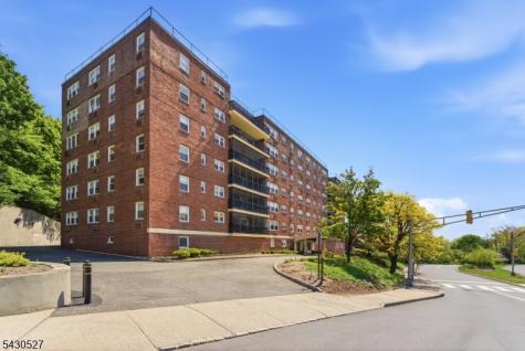 415 Claremont Avenue Montclair NJ 07042